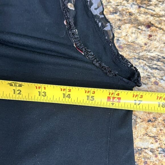 Mezon Cotton Blend Floral Burnout Velvet Split Back Layered Top Size S - Picture 5 of 6